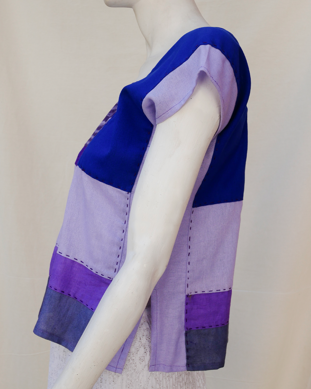 Huipilcon lino, seda y rebozo.