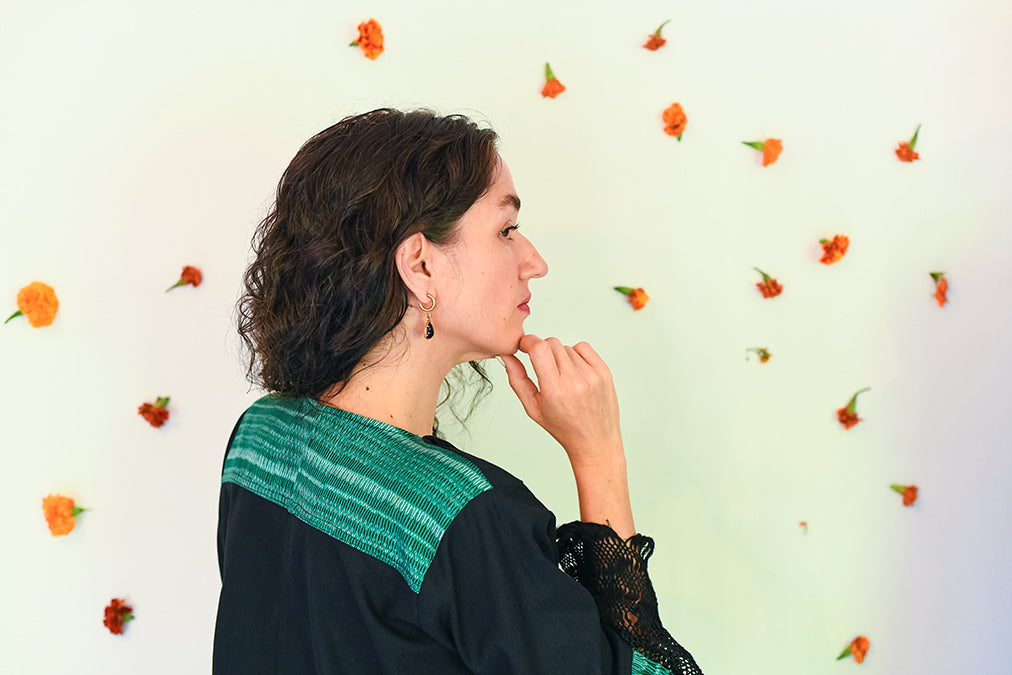 Traje de lino con rebozo.