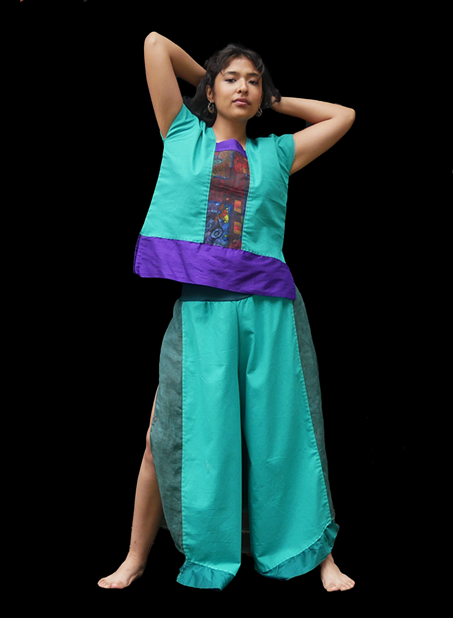 Conjunto turquesa con huipil.